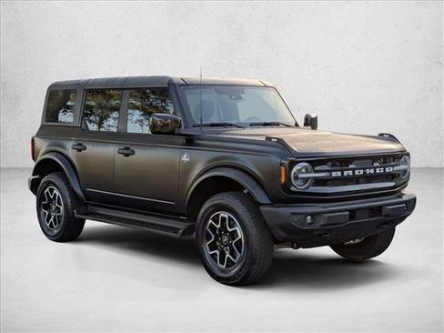 New 2026 Ford Bronco Outer Banks AWD/4WD image 6