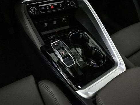 New 2025 Audi Q5 Premium Plus image 12