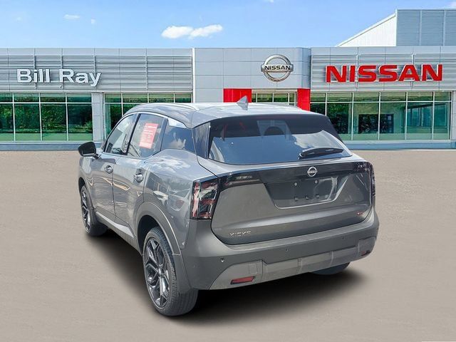 Used 2025 Nissan Kicks SR FWD image 3