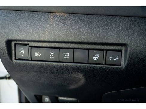 Used 2021 Toyota Venza Limited w/ Advanced Technology Package AWD/4WD image 27