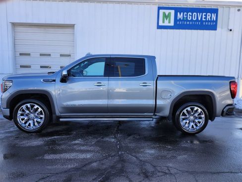 Used 2023 GMC Sierra 1500 Denali w/ Denali Reserve Package image 2
