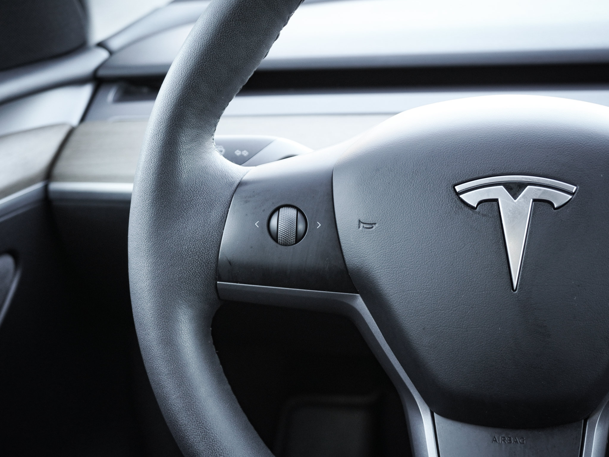 Used 2023 Tesla Model Y Long Range AWD/4WD image 19