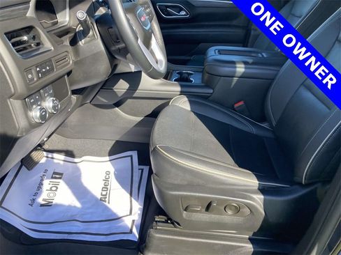 Used 2023 GMC Yukon SLT image 16