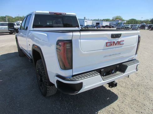 New 2026 GMC Sierra 3500 AT4 w/ AT4 Premium Plus Package image 7