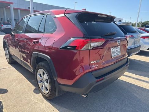 Used 2024 Toyota RAV4 LE FWD image 6