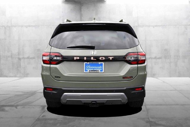 New 2026 Honda Pilot TrailSport image 6
