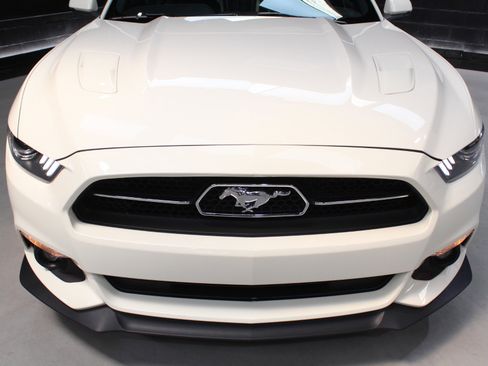 Used 2015 Ford Mustang 50 Years RWD image 9