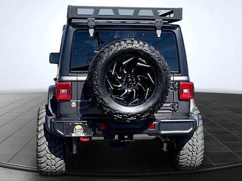 Used 2025 Jeep Wrangler Unlimited Rubicon AWD/4WD image 5