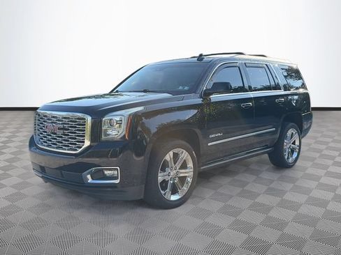 Used 2018 GMC Yukon Denali w/ Denali Ultimate Package AWD/4WD image 3