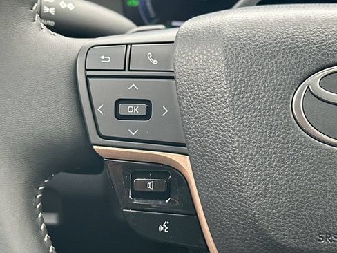 Used 2026 Toyota Crown Signia w/ Advanced Technology Package AWD/4WD image 23