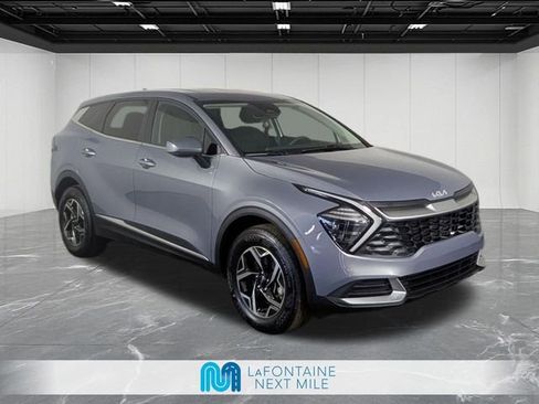 Used 2025 Kia Sportage LX AWD/4WD image 7