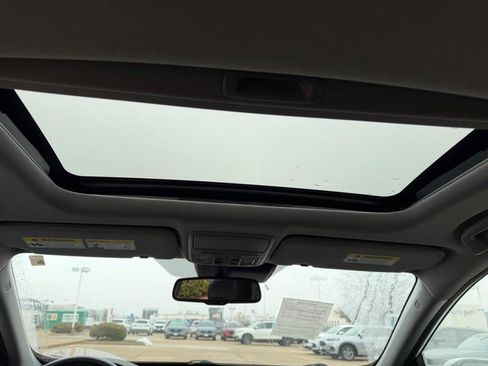 Used 2020 Honda CR-V Touring image 11