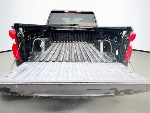 Used 2020 Chevrolet Silverado 1500 Custom w/ Custom Value Package RWD image 26