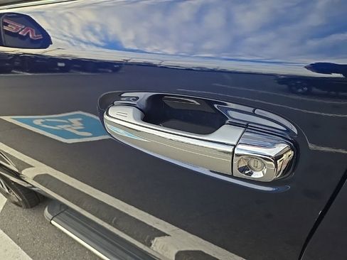 Used 2024 Toyota 4Runner Limited image 10