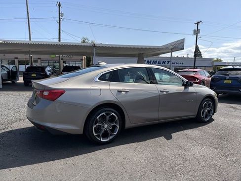Used 2024 Chevrolet Malibu LT FWD image 7