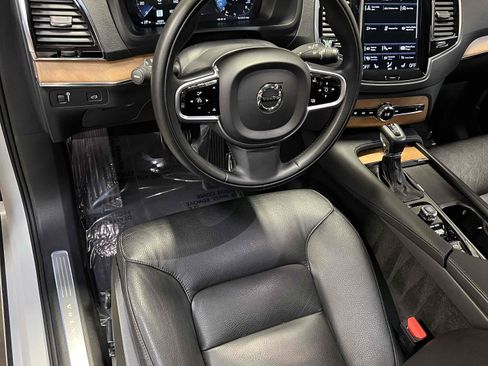 Used 2021 Volvo XC90 T5 Momentum w/ Advanced Package image 35