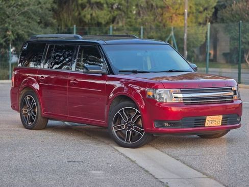 Used 2014 Ford Flex SEL w/ Equipment Group 202A FWD image 2