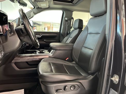 Used 2024 Chevrolet Silverado 2500 LTZ w/ LTZ Convenience Package AWD/4WD image 11