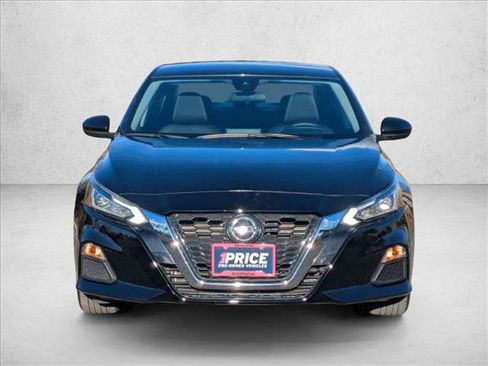 Used 2021 Nissan Altima 2.5 SV image 2