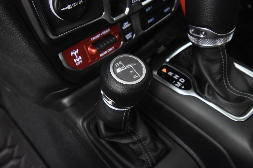 New 2026 Jeep Gladiator Rubicon w/ Technology Group AWD/4WD image 29