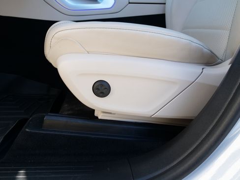 Used 2024 Mercedes-Benz GLS 450 GLS 450 image 18