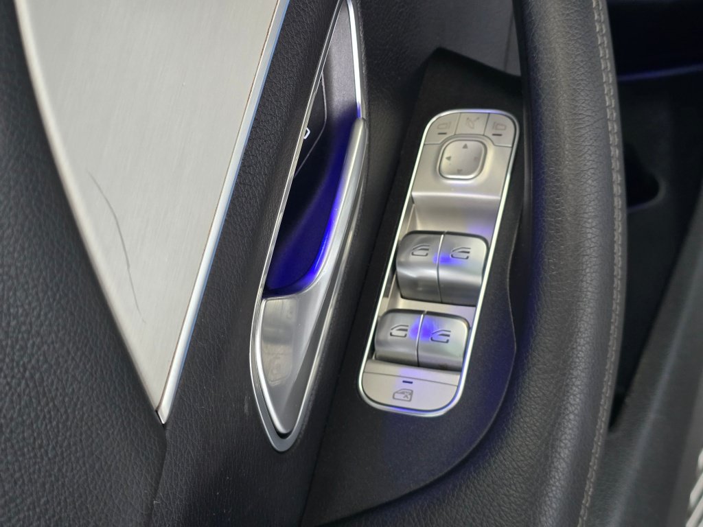 Used 2025 Mercedes-Benz GLE 350 4MATIC image 21