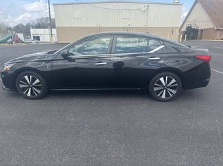 Used 2021 Nissan Altima 2.5 SV video 2