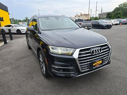 Used 2018 Audi Q7 3.0T Premium Plus w/ Premium Plus Package AWD/4WD image 4