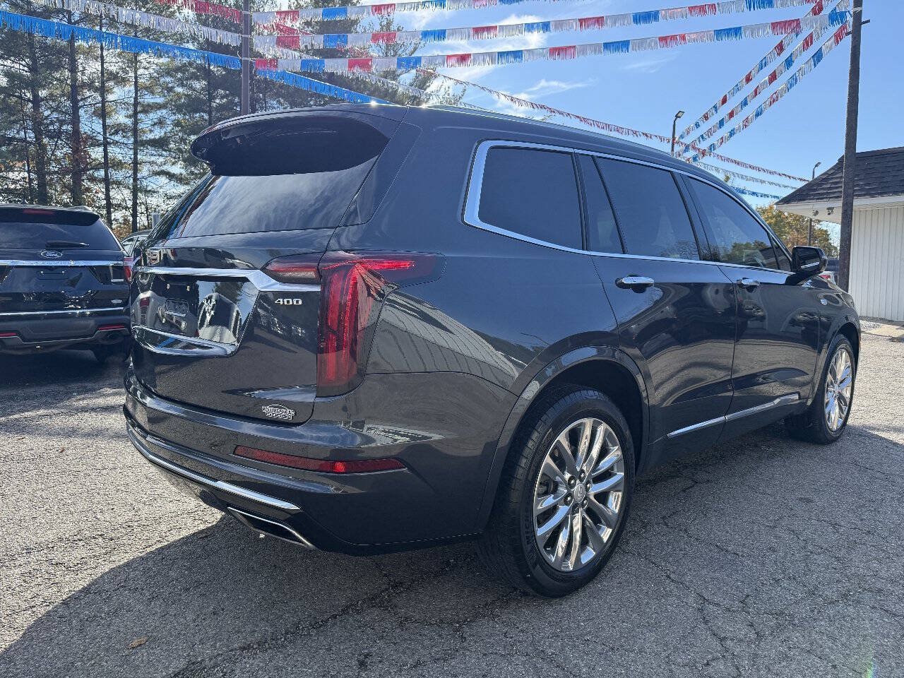 Used 2022 Cadillac XT6 Premium Luxury AWD/4WD image 8