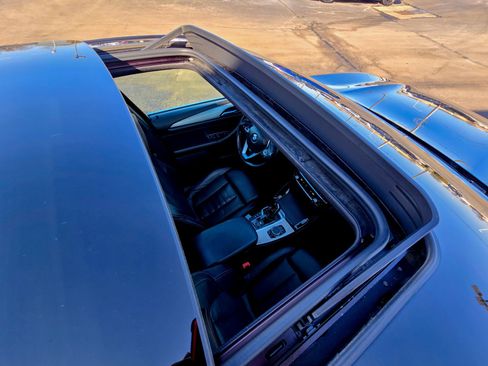 Used 2019 BMW X4 xDrive30i w/ Executive Package image 31