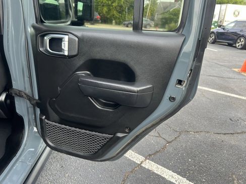 Used 2024 Jeep Wrangler Unlimited Rubicon 4xe image 35