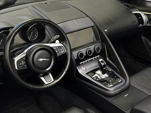 Used 2020 Jaguar F-TYPE image 16