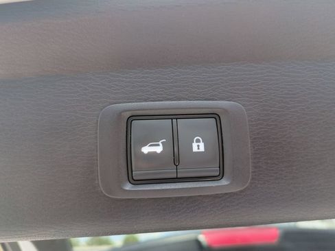 Used 2024 Mitsubishi Outlander SE Black Edition AWD/4WD image 15
