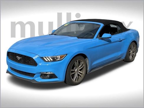Used 2017 Ford Mustang Premium image 13