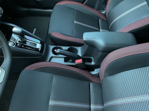 New 2025 Nissan Versa SR w/ Trunk Package image 31