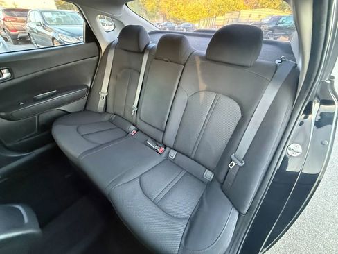 Used 2018 Kia Optima LX FWD image 16