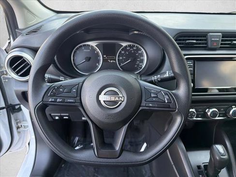 Used 2023 Nissan Versa S image 14