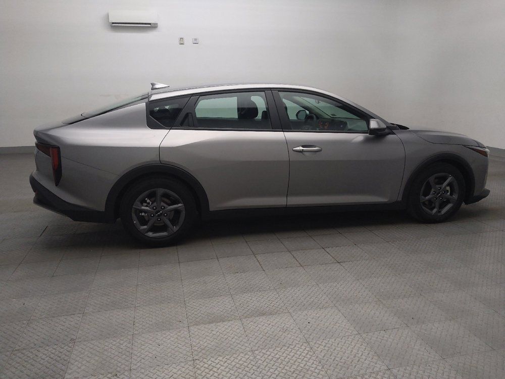 Used 2025 Kia K4 FWD image 10