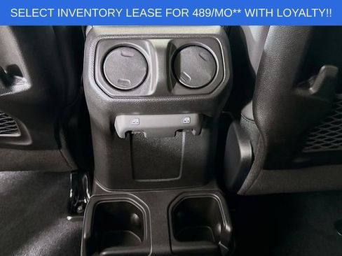 New 2025 Jeep Gladiator Sport image 24