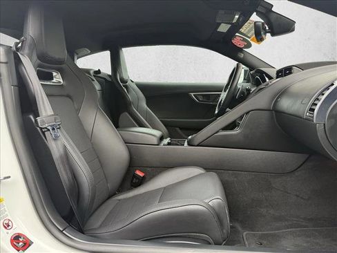 Used 2018 Jaguar F-TYPE R-Dynamic image 17