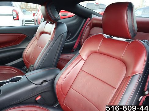 Used 2024 Ford Mustang GT Premium image 19