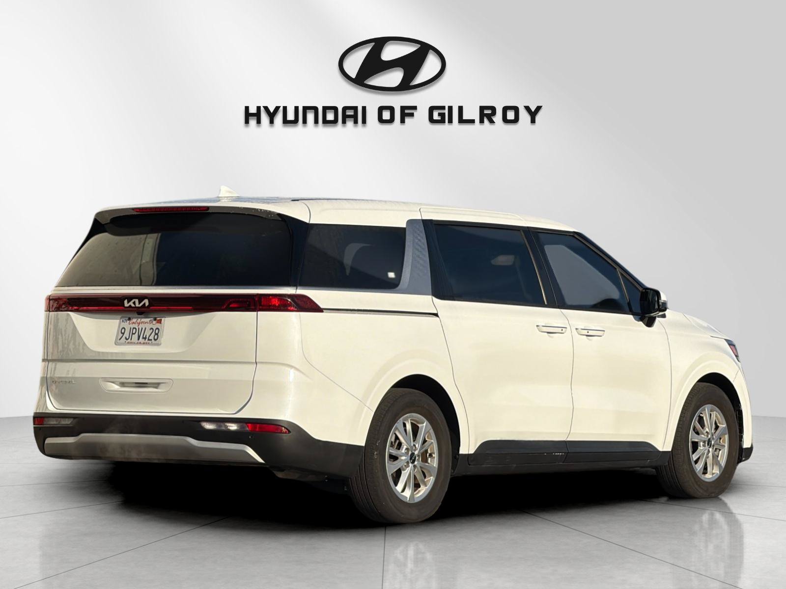 Used 2024 Kia Carnival LX FWD image 5