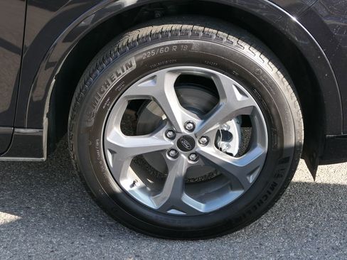 Used 2024 Ford Escape ST-Line image 26