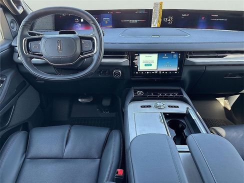 New 2026 Lincoln Navigator L Reserve w/ Jet Appearance Package image 12