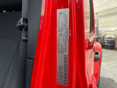 Used 2022 Jeep Gladiator Sport AWD/4WD image 18