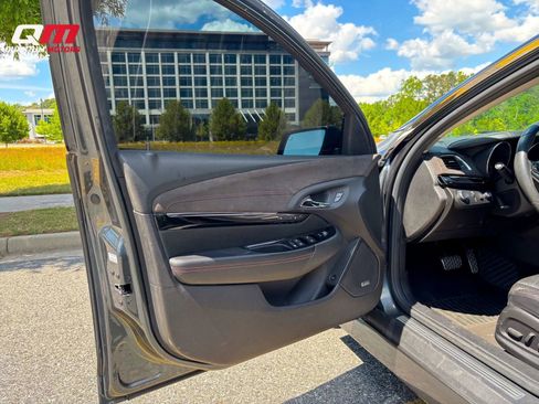 Used 2017 Chevrolet SS RWD image 12