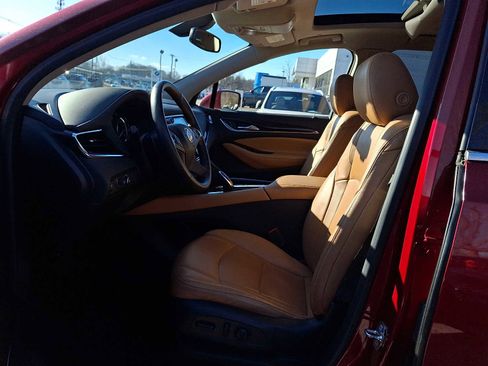 Used 2018 Buick Enclave Essence w/ LPO, Hit The Road Package AWD/4WD image 14