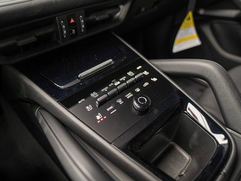 New 2026 Porsche Cayenne Base image 21