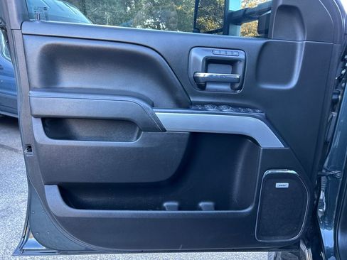 Used 2019 Chevrolet Silverado 2500 LTZ w/ Duramax Plus Package image 7