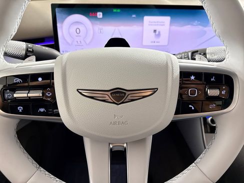 New 2026 Genesis GV70 2.5T Advanced AWD/4WD image 17